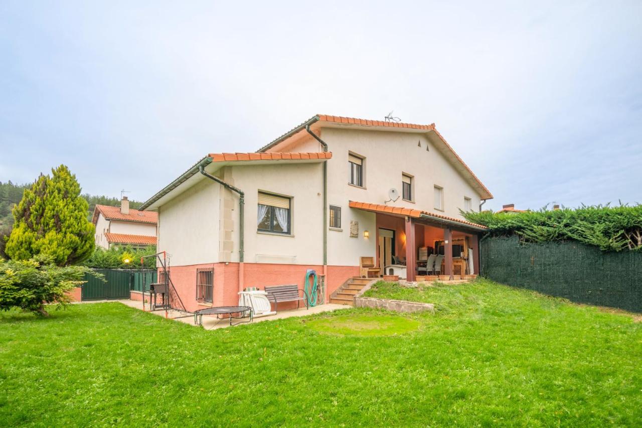Casa Esteribar, Espacioso Con Jardin Y Barbacoa Proxima A Pamplona Holiday home Larrasoana
