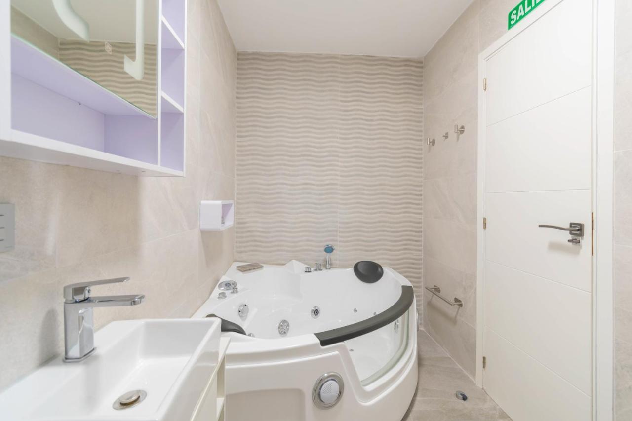 Casa Esteribar, Espacioso Con Jardin Y Barbacoa Proxima A Pamplona * Larrasoana