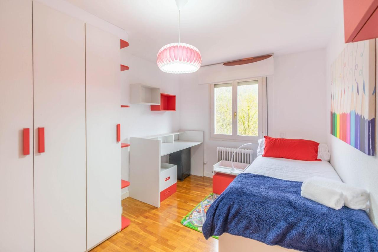 Casa Esteribar, Espacioso Con Jardin Y Barbacoa Proxima A Pamplona Larrasoana